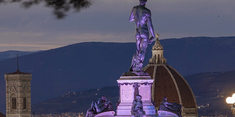 David's bronze replica, Florence